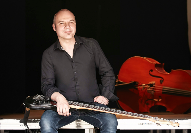 photo Cyrille Marche basse contrebasse alternate